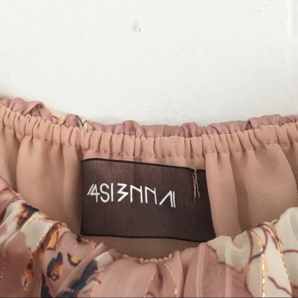 Floral Crop‎ Top - Picture 2 of 5